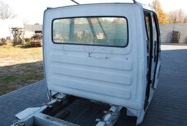 Renault OE 4521 Ohjaamo Runkorakenne Master II 03-10 image 6