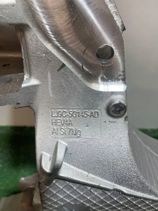 Pastilhas de travão dianteiras OEM Lj9c5g145ad Ford Mach-E image 4