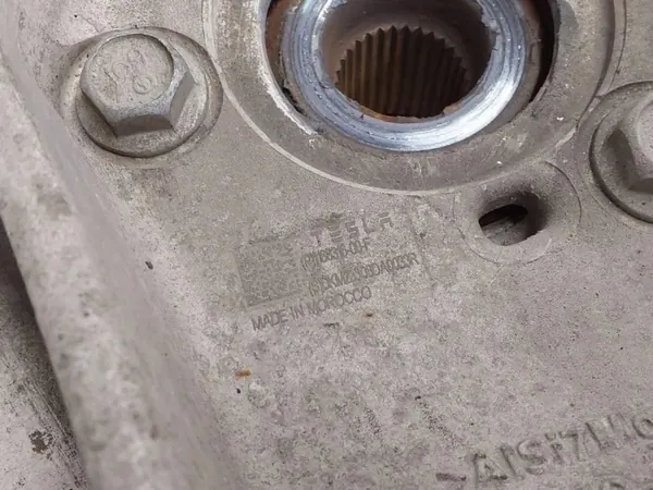 Tesla Model Y Vorderradnabe OEM 118831600F image 6