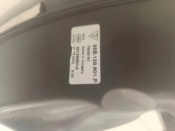Ilmansuodatinkotelo Porsche Macan OEM 95B129601P image 5