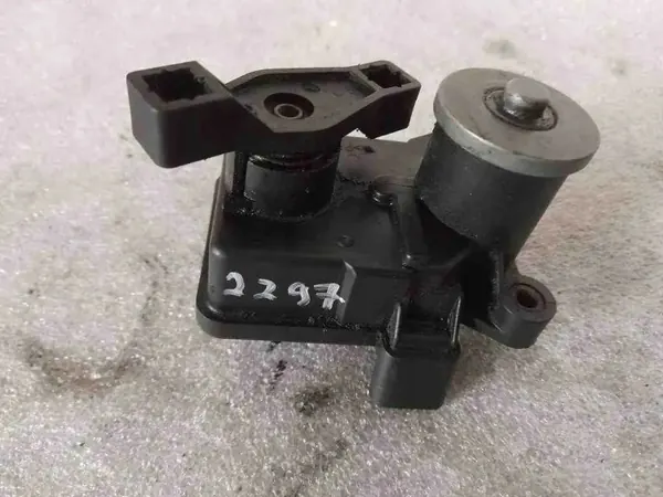 Motor de compuerta Mercedes-Benz OEM 6421500494 Usado image 3