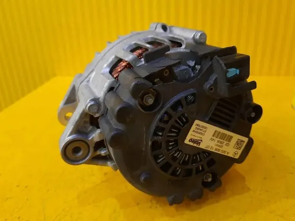 Mercedes-Benz C W205 Alternatori A0009061207 image 5