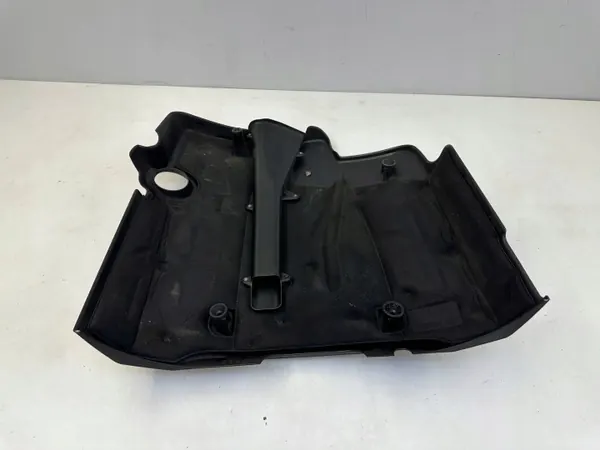Yläpuolinen moottorikansi OEM 1910053A Chrysler 300C image 6