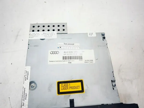 Audi CD-vaihtaja 4L0035111 Q7 4L:lle - Käytetty image 7