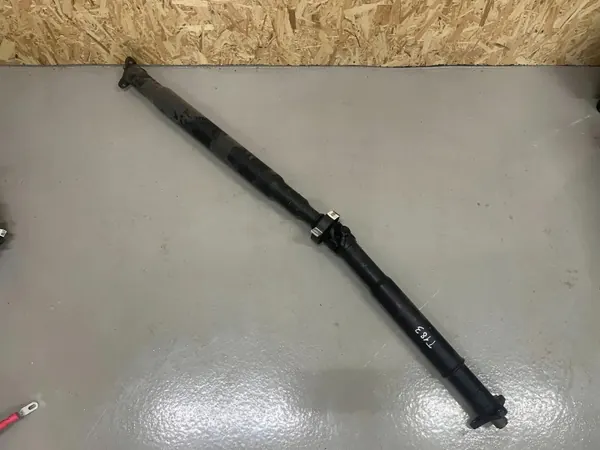 BMW 7 G12 Aandrijfas OEM 9488374 - Gebruikt image 2