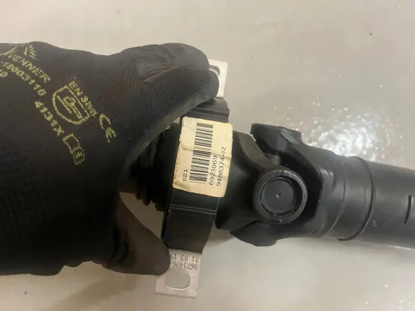BMW 7 G12 Aandrijfas OEM 9488374 - Gebruikt image 6