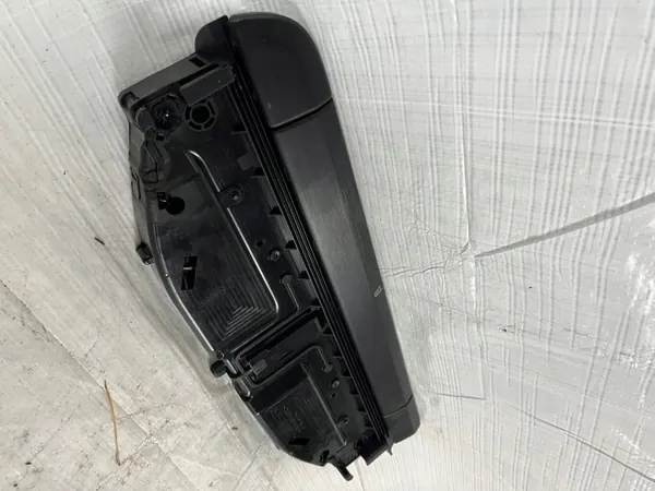Porsche 911 991 juomakuppiteline OEM 99155228190 image 3