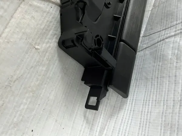 Porsche 911 991 juomakuppiteline OEM 99155228190 image 4