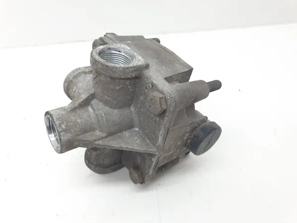Ilmarelääventtiili OEM 1808338 DAF XF 106:lle image 3