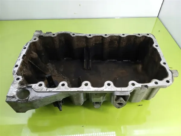 Oliepan OEM 06F103603 voor VW Passat B6 2.0 FSI image 3