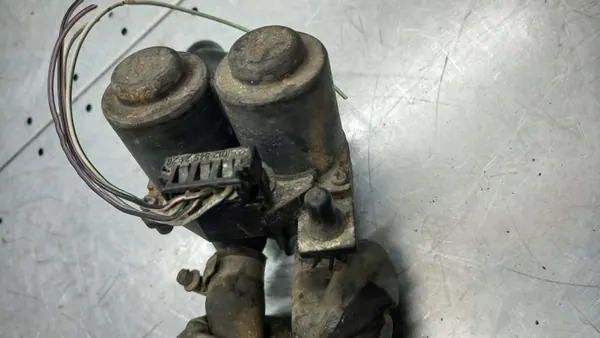 Válvula de Aquecimento OEM 0125452428 para Mercedes Classe E W124 image 4
