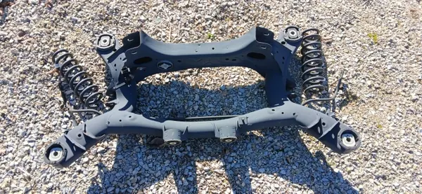 Cuna Trasera BMW 3 G20 OEM 8831025 - Usado image 2