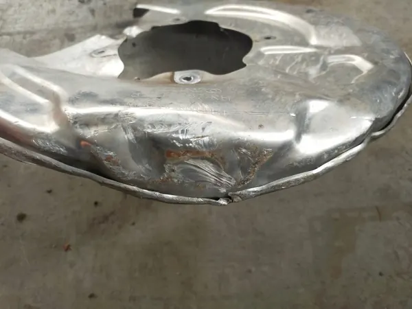 Volvo XC60 II Jarrulevy Suoja OEM 32217287 image 3