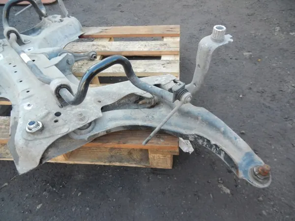 OEM Querlenker Aufhängungsarm für Renault Clio IV image 3