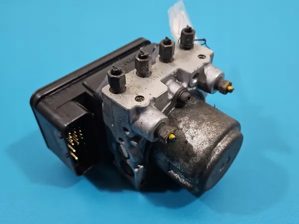 Pompe ABS OEM 7N17-3364 pour Honda Civic VIII Hybride image 2