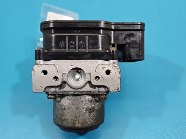 Pompe ABS OEM 7N17-3364 pour Honda Civic VIII Hybride image 8
