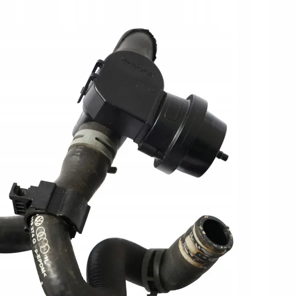 Audi A5 8T Waterslang OEM 8K0819374Q - Gebruikt image 3
