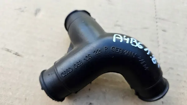 AUDI A4 B6 1.8T Öljyrityslinja 06B103221P image 2