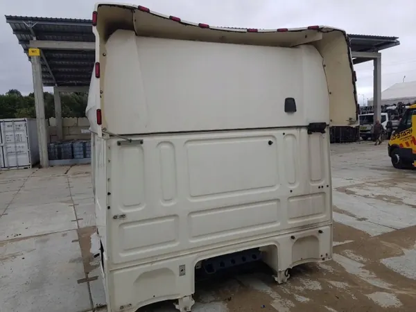 Cabine DAF XF OEM LORK-1815-504618 - État Utilisé image 4