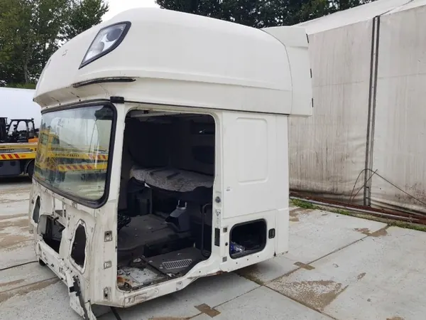 Cabine DAF XF OEM LORK-1815-504618 - État Utilisé image 5