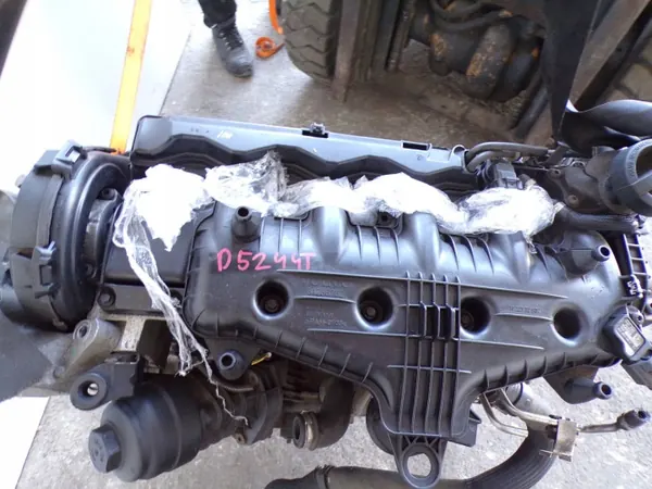 Volvo D5244T10 2.4D Engine - Used OEM Part image 9