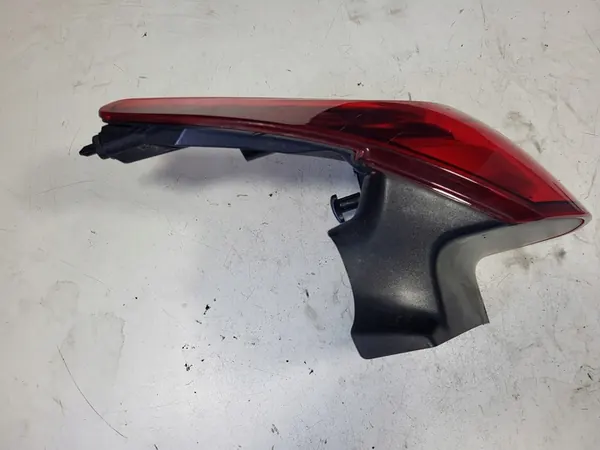 PEUGEOT 2008 I LIFT Lámpara trasera derecha 9814745980 image 5