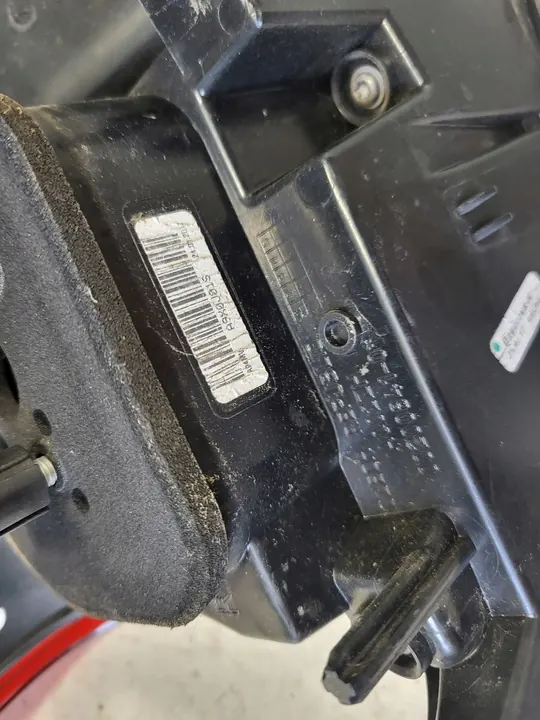 PEUGEOT 2008 I LIFT Lámpara trasera derecha 9814745980 image 7