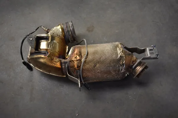 Katalysator OEM A2561409900 för Mercedes image 3
