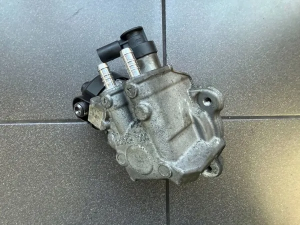 OEM 0445010507 inspuitpomp voor Audi 2.0 TDI image 2