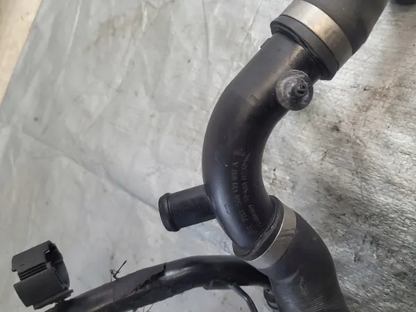 Vesiraili Termostaatti Kotelo Volkswagen Golf VI 1.6TDI OE image 3