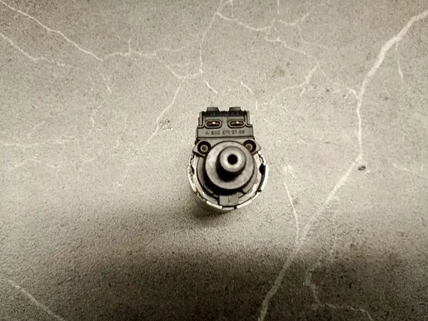 Elektroventiel Automatische Transmissie Mercedes W220 CDI A1402770535 image 3