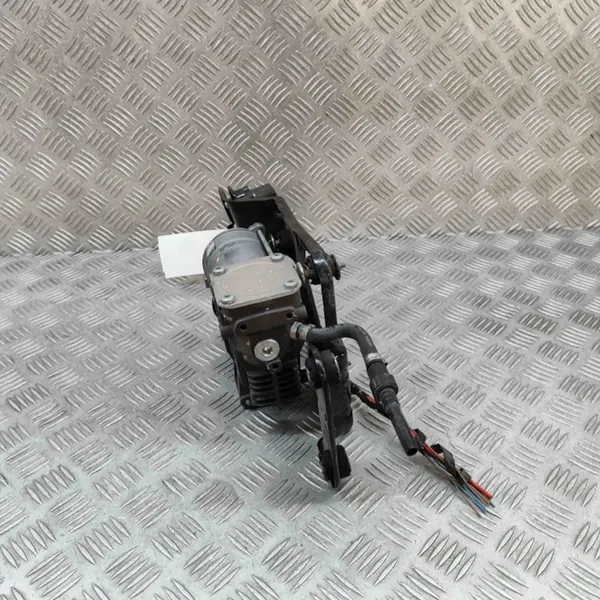 Compresseur suspension OEM 6859714 BMW X6 3.0L image 4