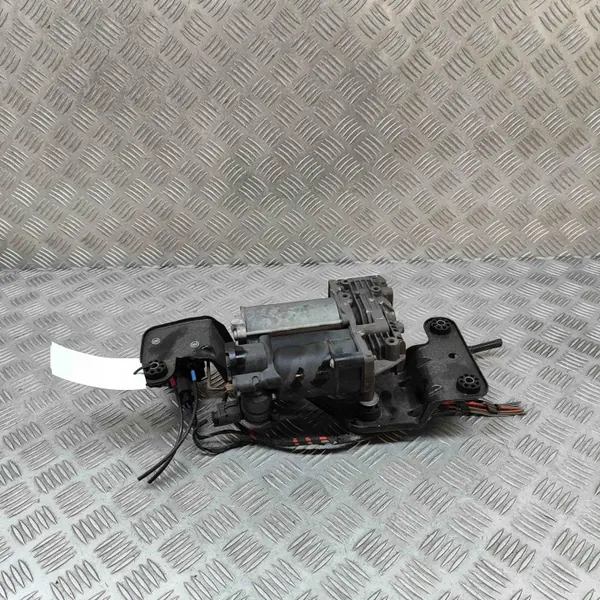 Compresseur suspension OEM 6859714 BMW X6 3.0L image 6