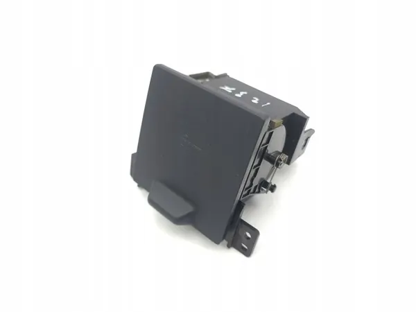 Prise allume-cigare avant Mitsubishi Pajero 2007 OEM AMD187874 image 2