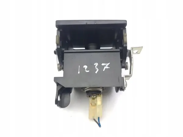 Prise allume-cigare avant Mitsubishi Pajero 2007 OEM AMD187874 image 5