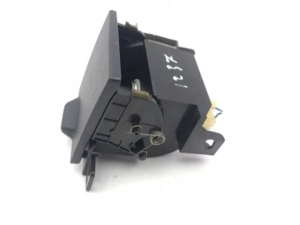 Prise allume-cigare avant Mitsubishi Pajero 2007 OEM AMD187874 image 6