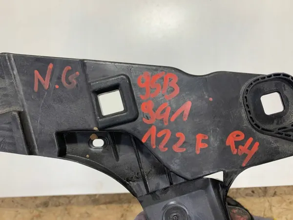 Porsche Macan 95B Oikean Ajovalon Kiinnike OEM 95B941122F image 3
