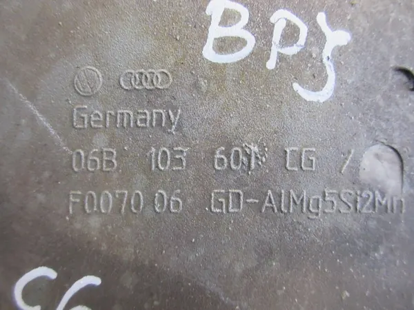 Audi A6 C6 Oljetank 06B103601CG image 7