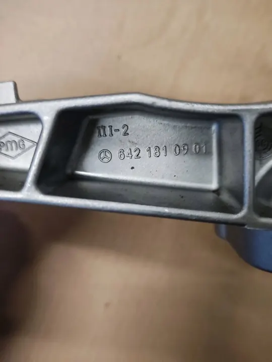 Olje pump Mercedes 3.0 V6 CDI image 4