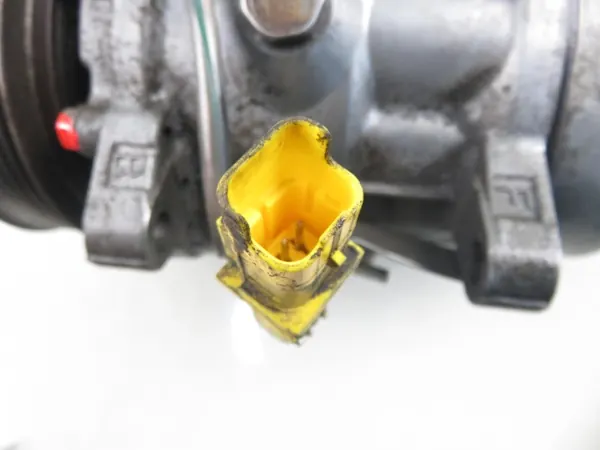 Compressor de ar condicionado Sanden OEM M1076309 Peugeot 307 image 4