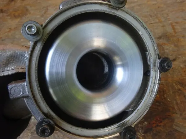 OEM 06J145702K turbo kall sida hölje för 2.0 TFSI image 3