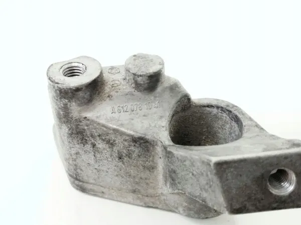 Peça motor Mercedes-Benz A6120781041 - Usada image 3