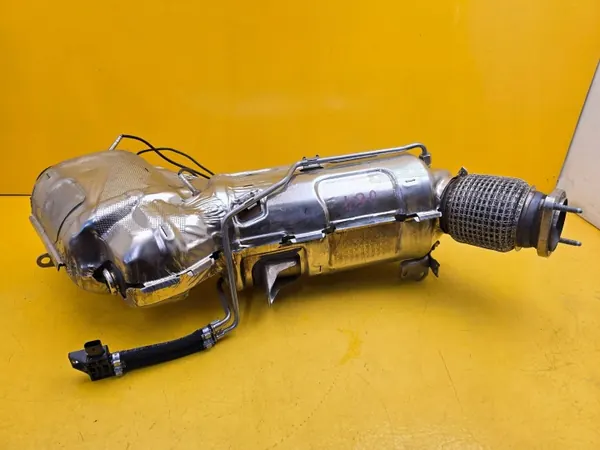 BMW 5 G30 DPF OEM 10432421 - Gebruikt image 3