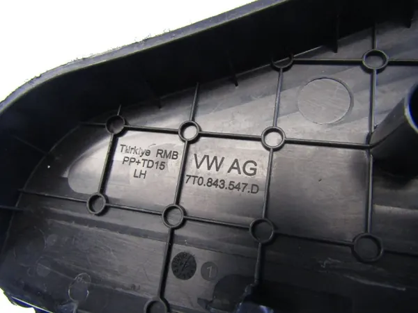 VW T7 Schienenabdeckung OEM 7T0843547D - Gebrauchtteil image 8