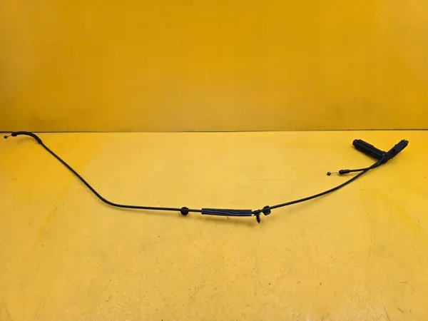 Cable del capó Lynk & Co 01 OEM 8889191391 - Usado image 2
