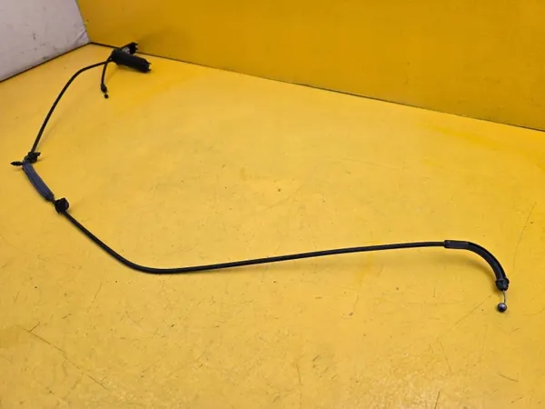 Cable del capó Lynk & Co 01 OEM 8889191391 - Usado image 3