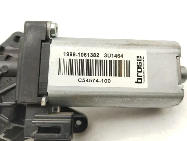 Dodge RAM 2019 Istuimen moottori OEM C54574100 image 4