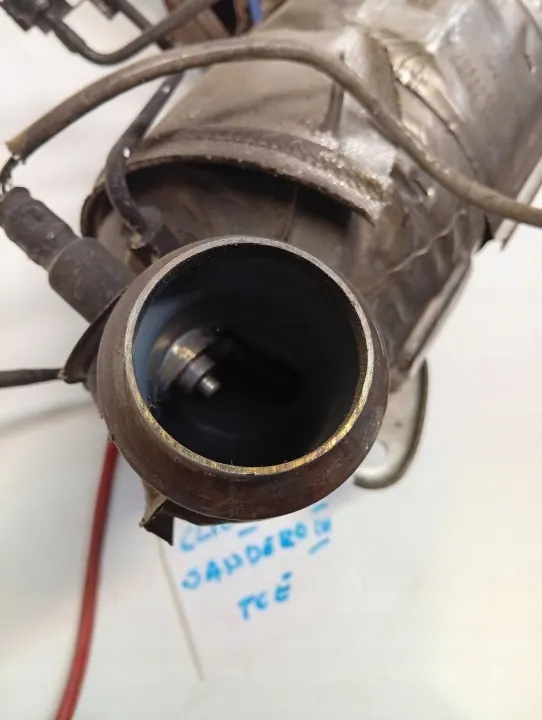 Catalyseur Dacia OEM 208A05597R Occasion image 3