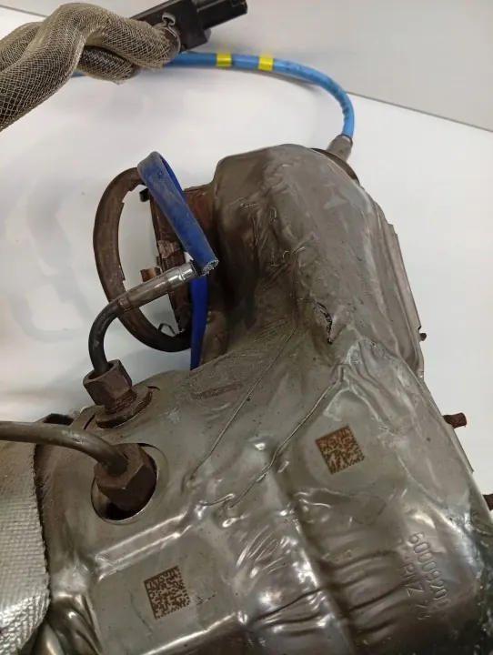 Catalyseur Dacia OEM 208A05597R Occasion image 6