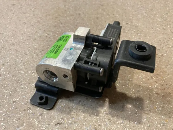 Hyundai Ioniq 5 Klima-Expansionsventil OEM 976E1-GI500 image 5